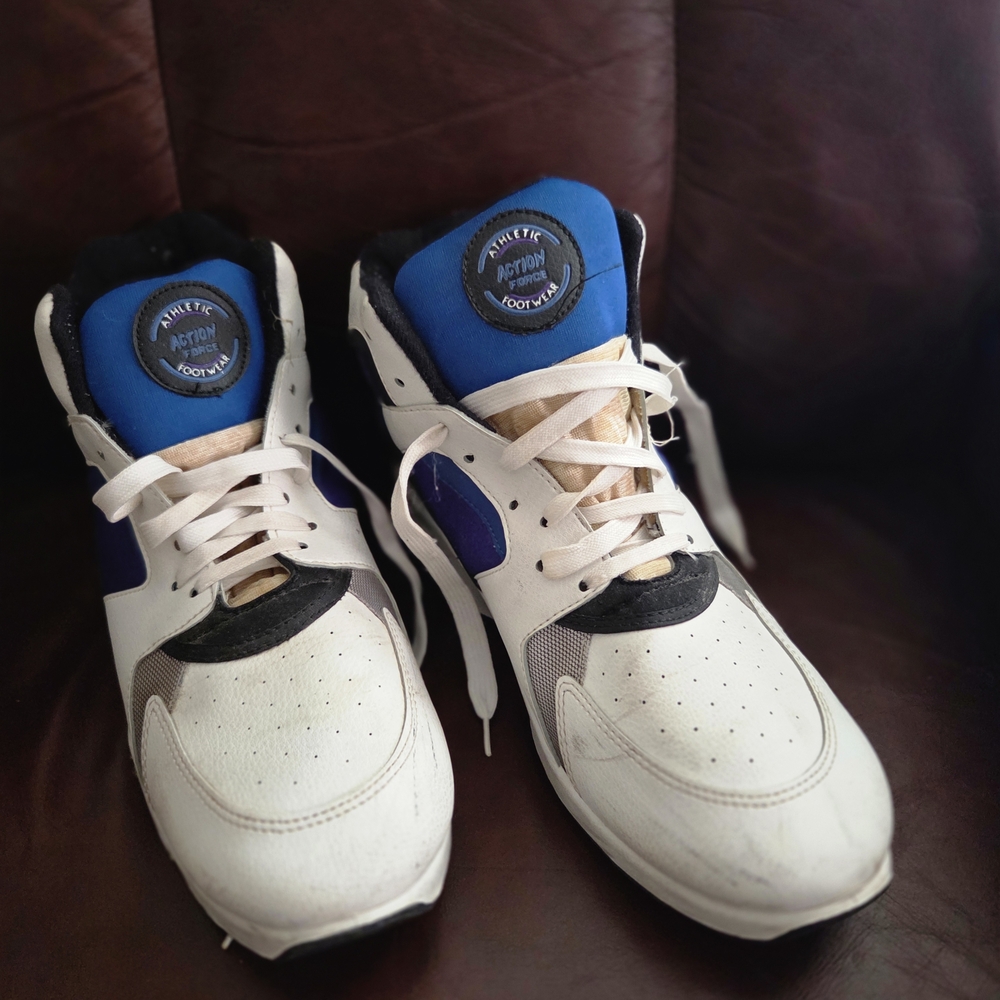 Men's White and Blue Running Shoes